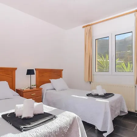 Doudou By Aguilarent Denia